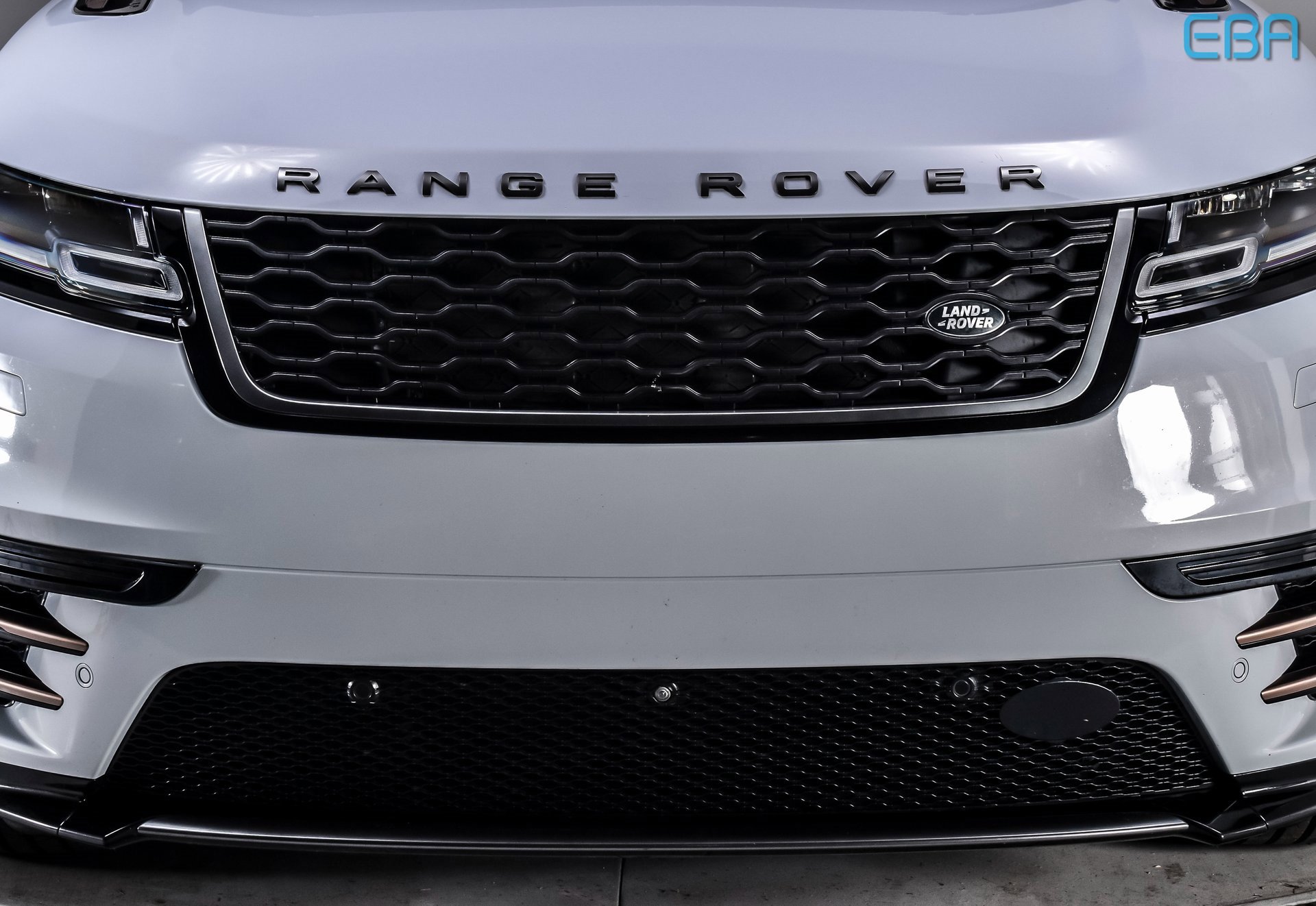 Used 2021 Land Rover Range Rover Velar R-Dynamic S image 9