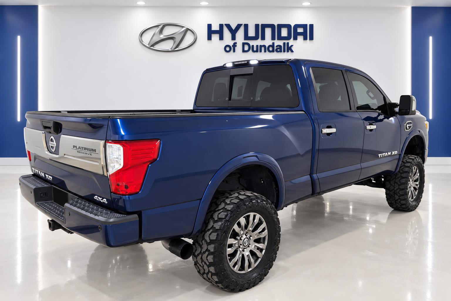 Used 2017 Nissan Titan Platinum Reserve AWD/4WD image 4