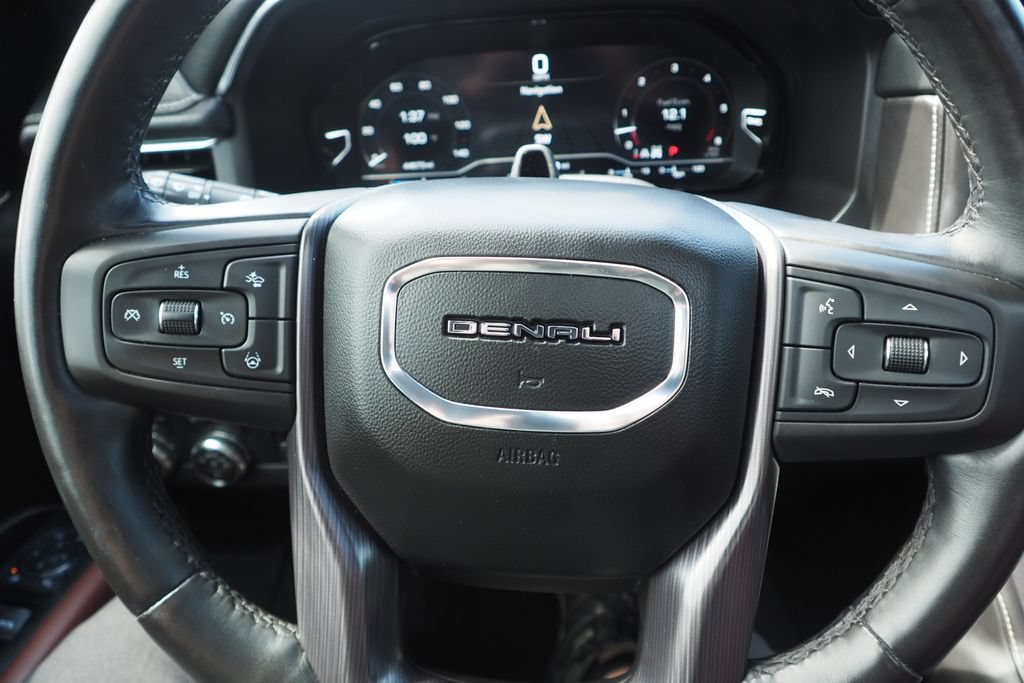 Used 2023 GMC Yukon Denali Ultimate AWD/4WD image 34