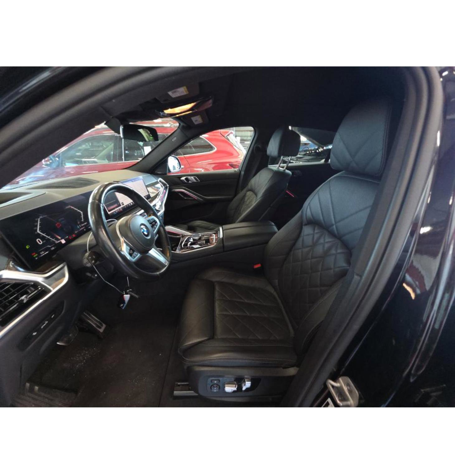 Used 2025 BMW X6 xDrive40i image 28