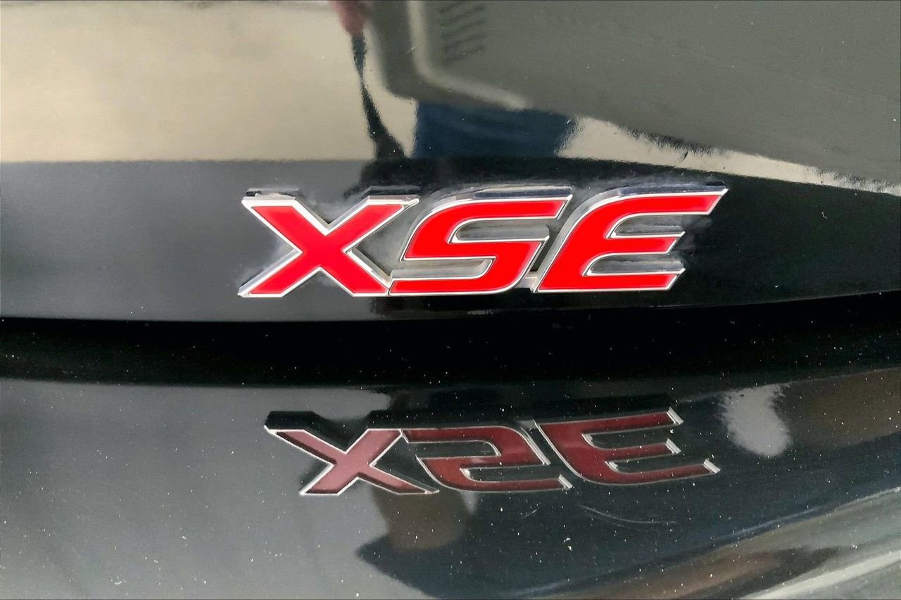 Used 2023 Toyota Corolla XSE image 31