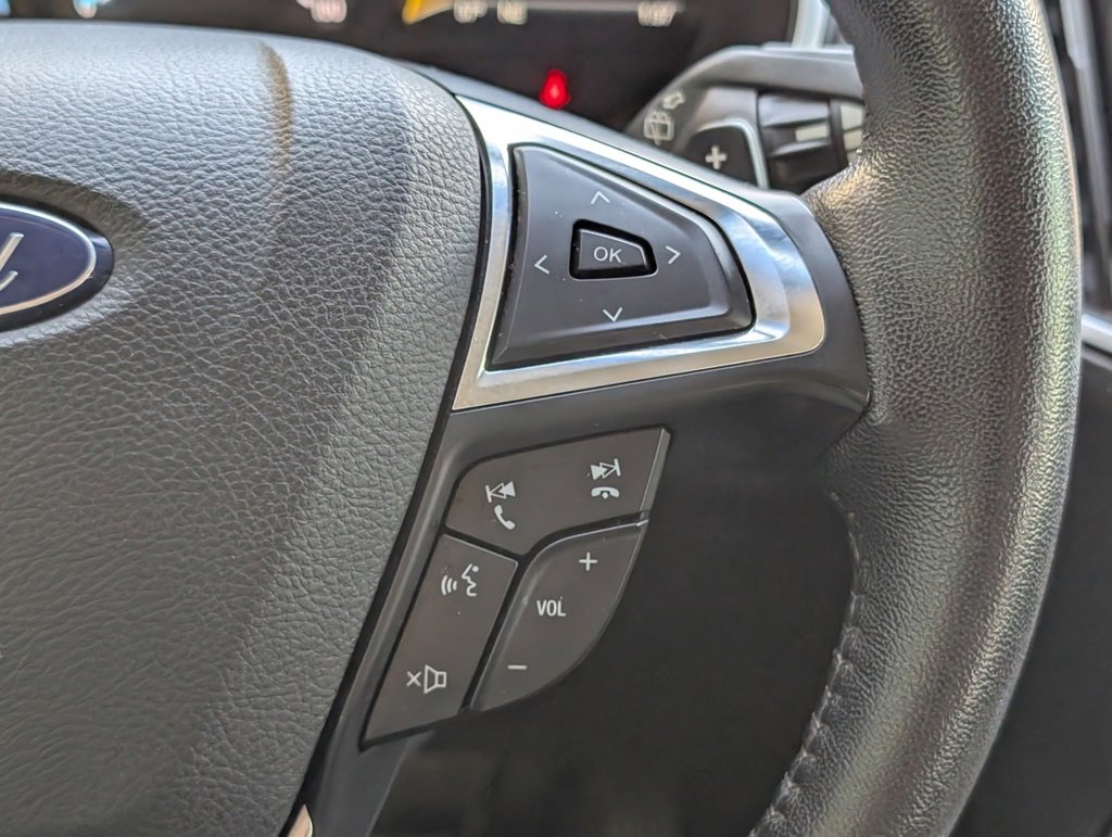 Used 2017 Ford Edge Titanium w/ Technology Package image 24