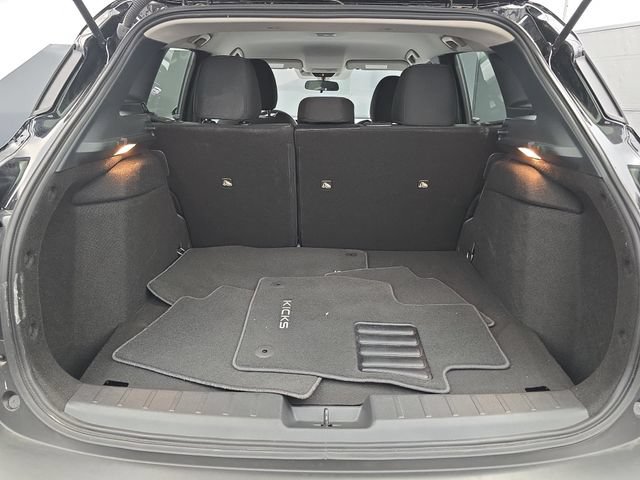 Used 2025 Nissan Kicks SV AWD/4WD image 35