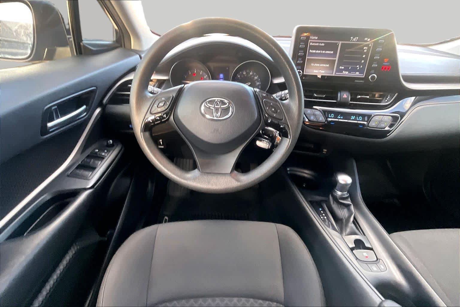 Used 2020 Toyota C-HR LE FWD image 6