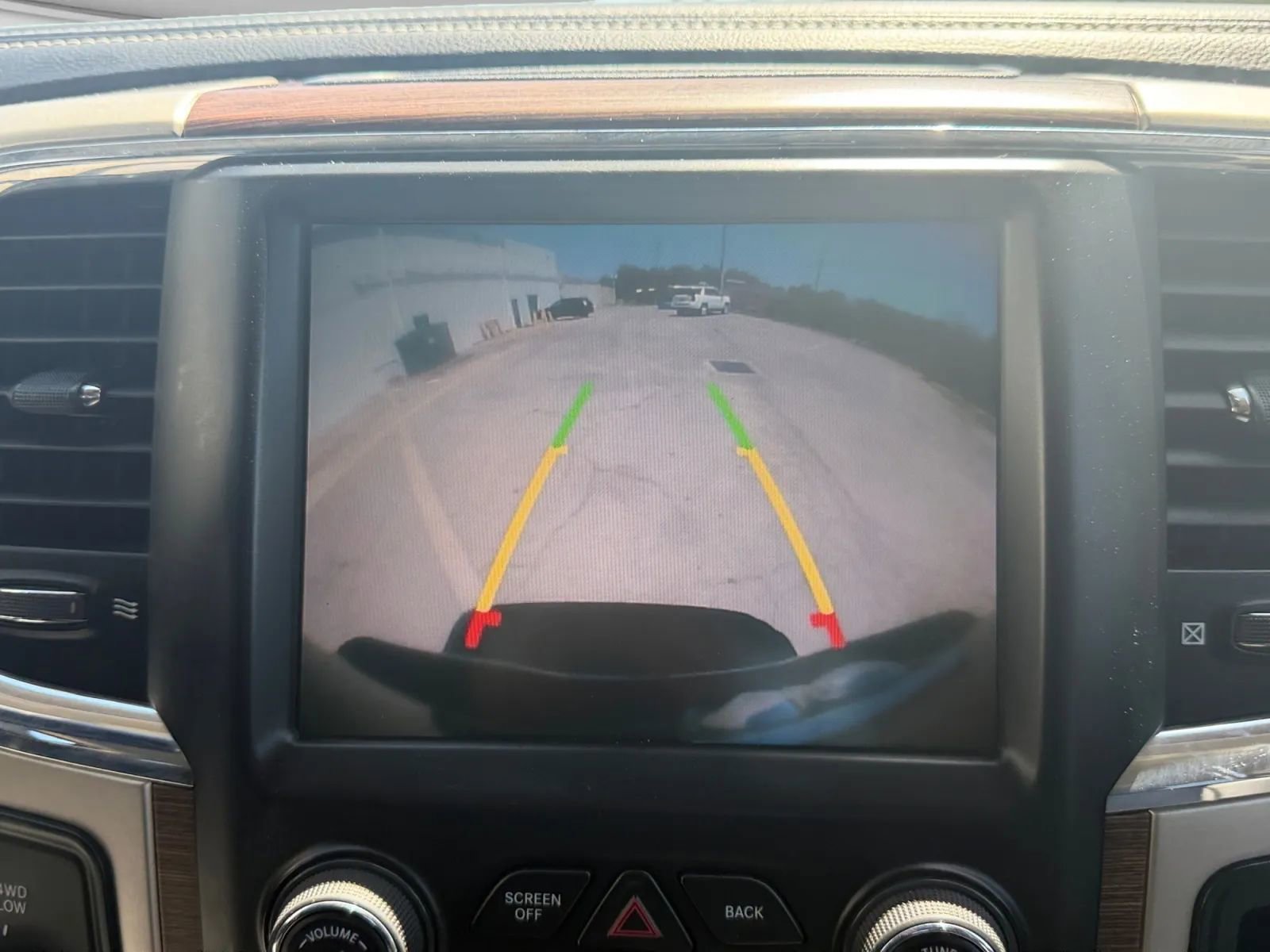 Used 2015 RAM 2500 Laramie image 39