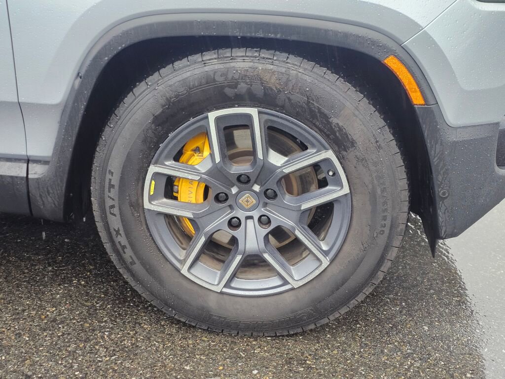 Used 2022 Rivian R1T Launch Edition image 9