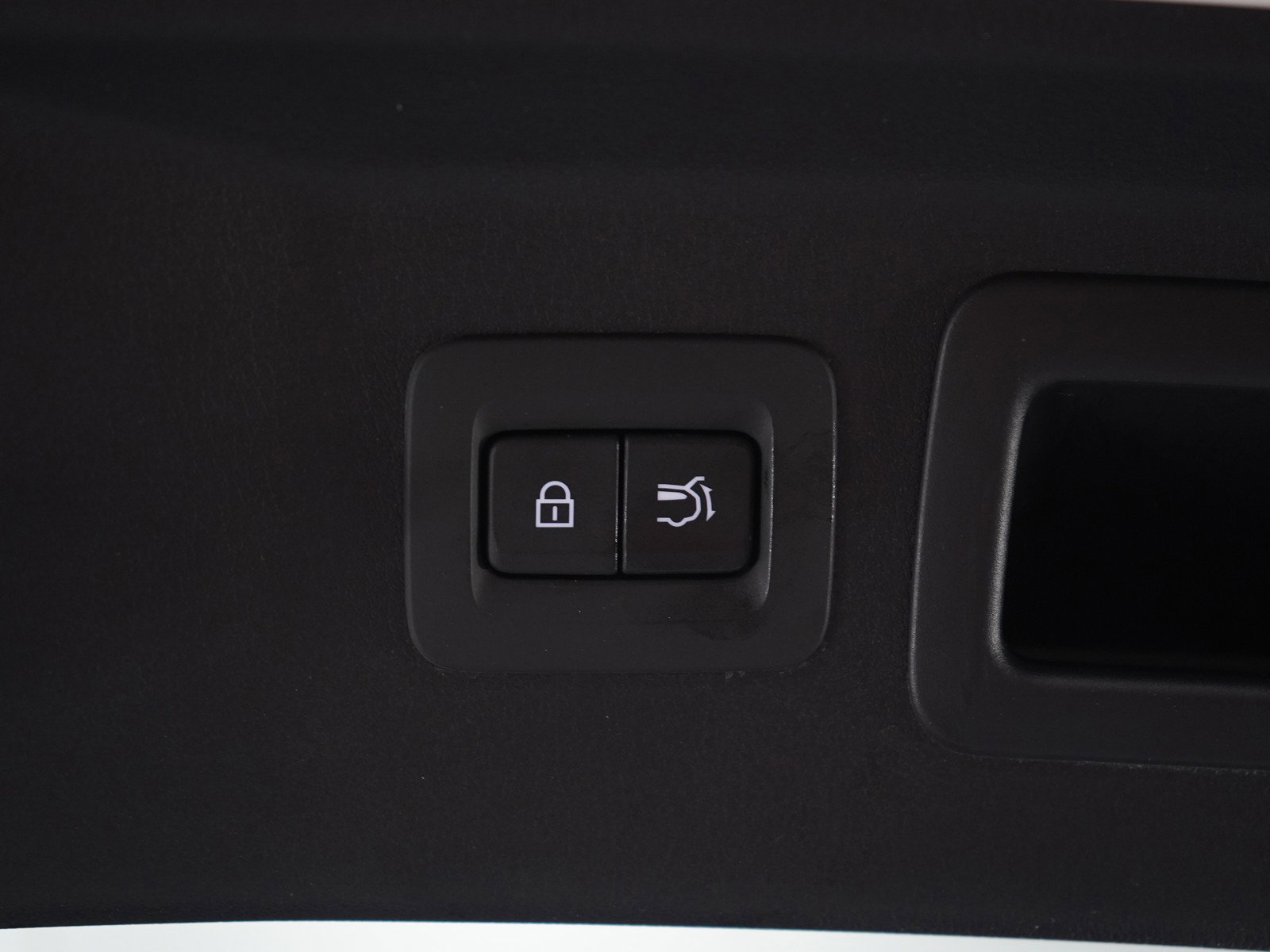 Certified 2024 MAZDA CX-90 Plug-In Hybrid w/ Preferred image 19