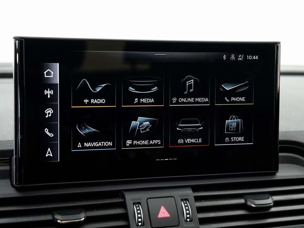 Certified 2025 Audi Q5 2.0T Premium Plus w/ Premium Plus Package image 16