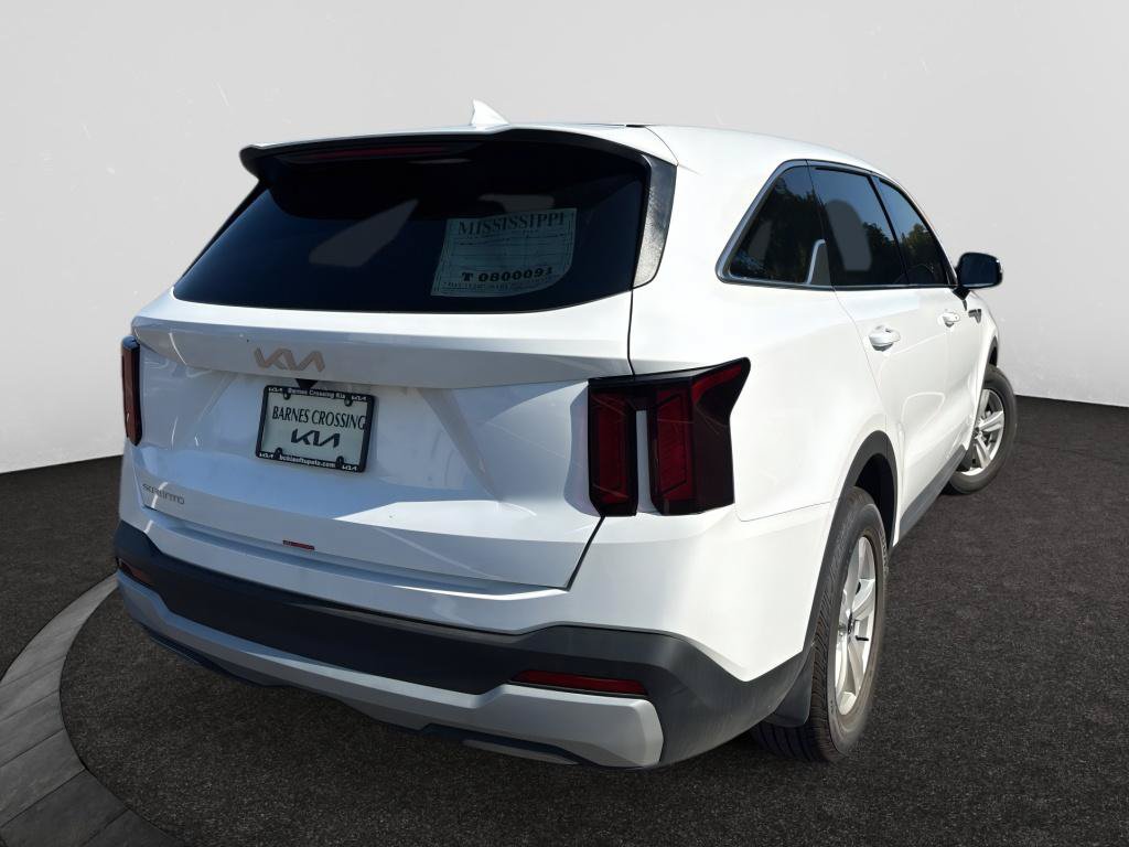 Certified 2026 Kia Sorento LX FWD image 5