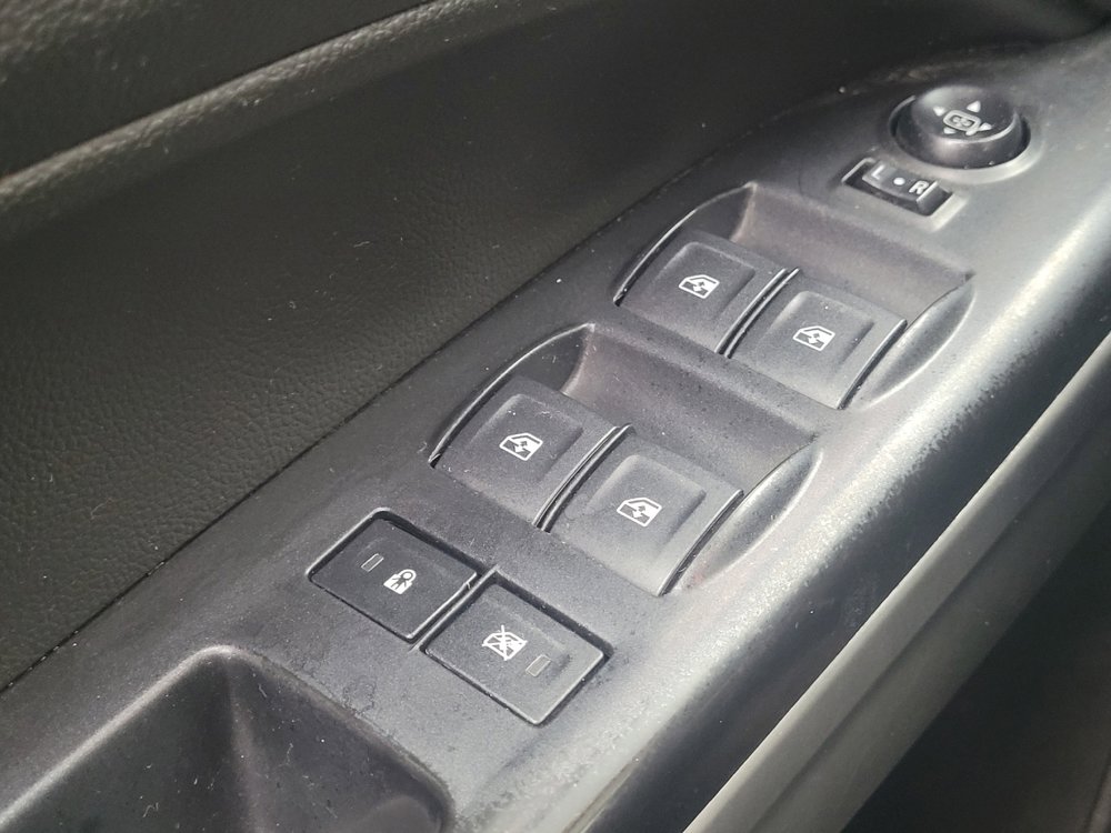 Used 2018 Chevrolet Colorado LT image 27