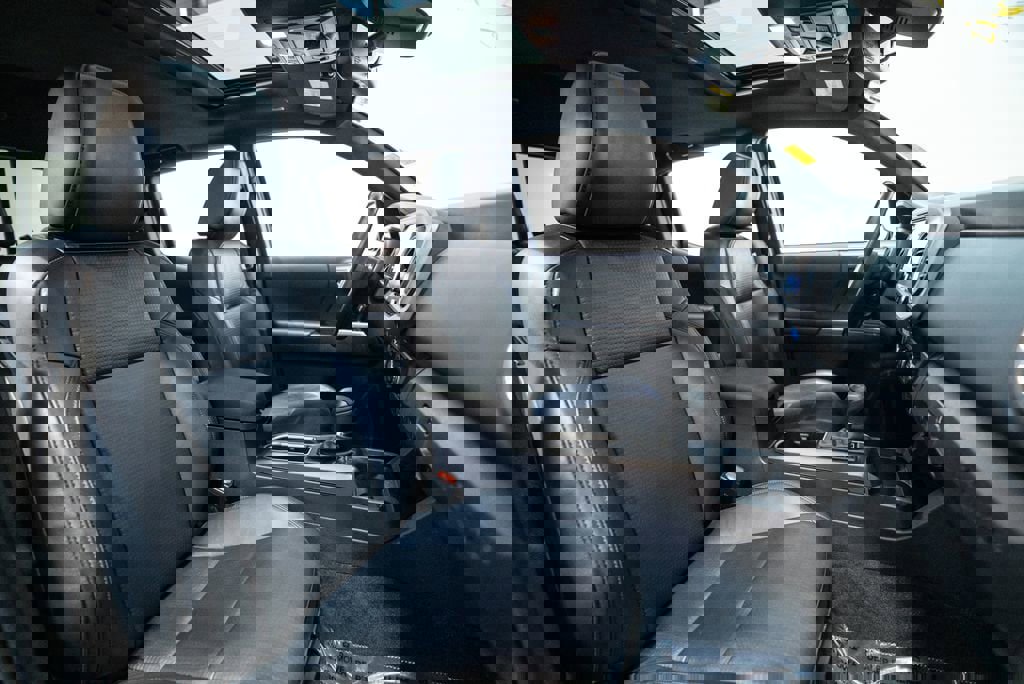 Certified 2023 Toyota Tacoma TRD Off-Road image 16