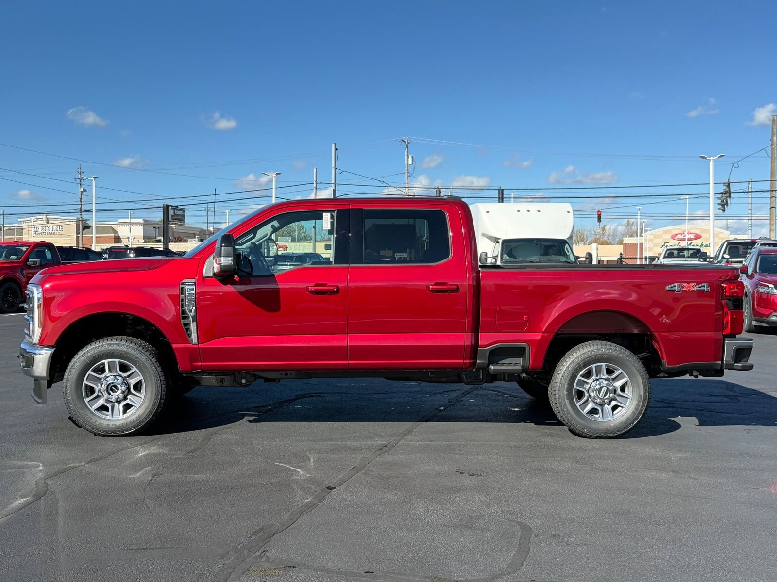 New 2026 Ford F250 4x4 Crew Cab Super Duty image 2