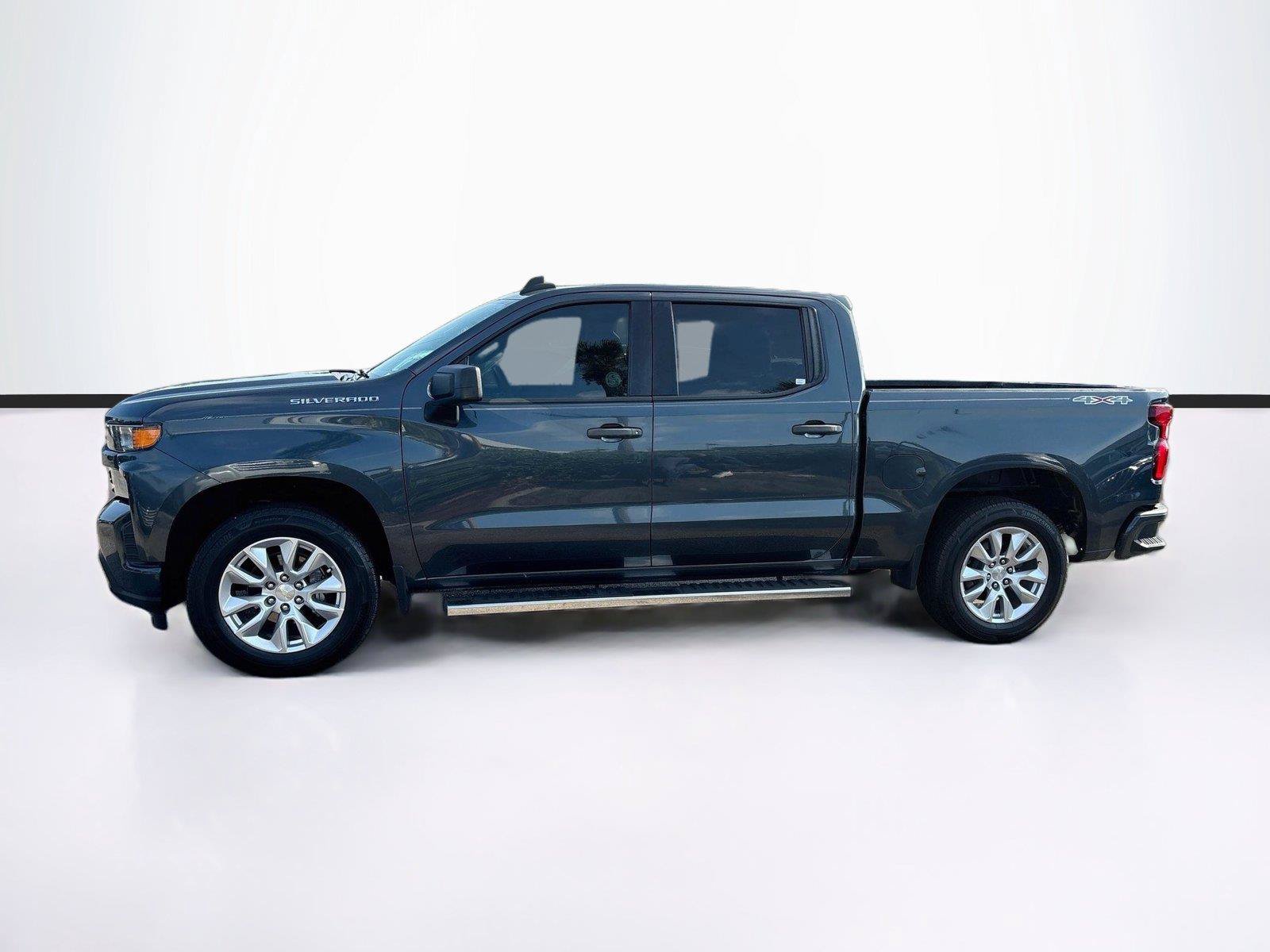 Used 2022 Chevrolet Silverado 1500 Custom AWD/4WD image 4
