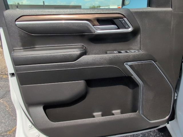 Certified 2025 Chevrolet Silverado 1500 LT AWD/4WD image 14