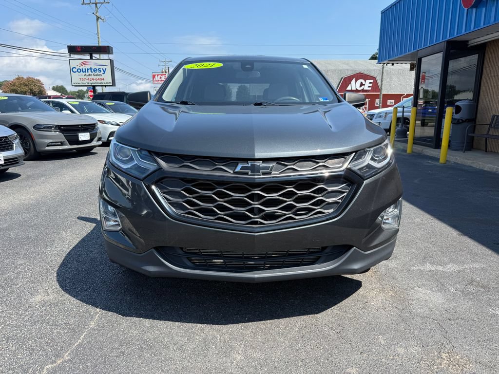 Used 2021 Chevrolet Equinox LS w/ LPO, Blackout Package FWD image 6