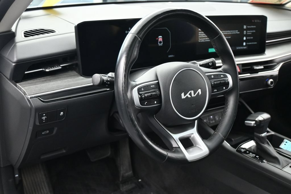 Used 2025 Kia K5 EX FWD image 15