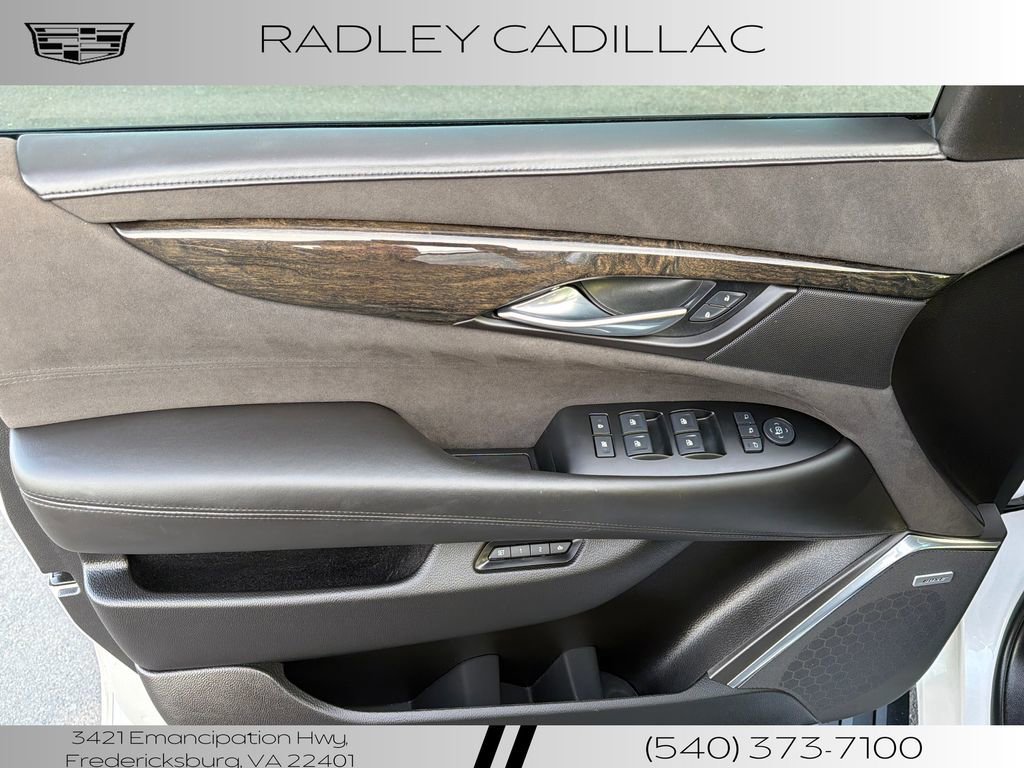 Used 2016 Cadillac Escalade Platinum image 4