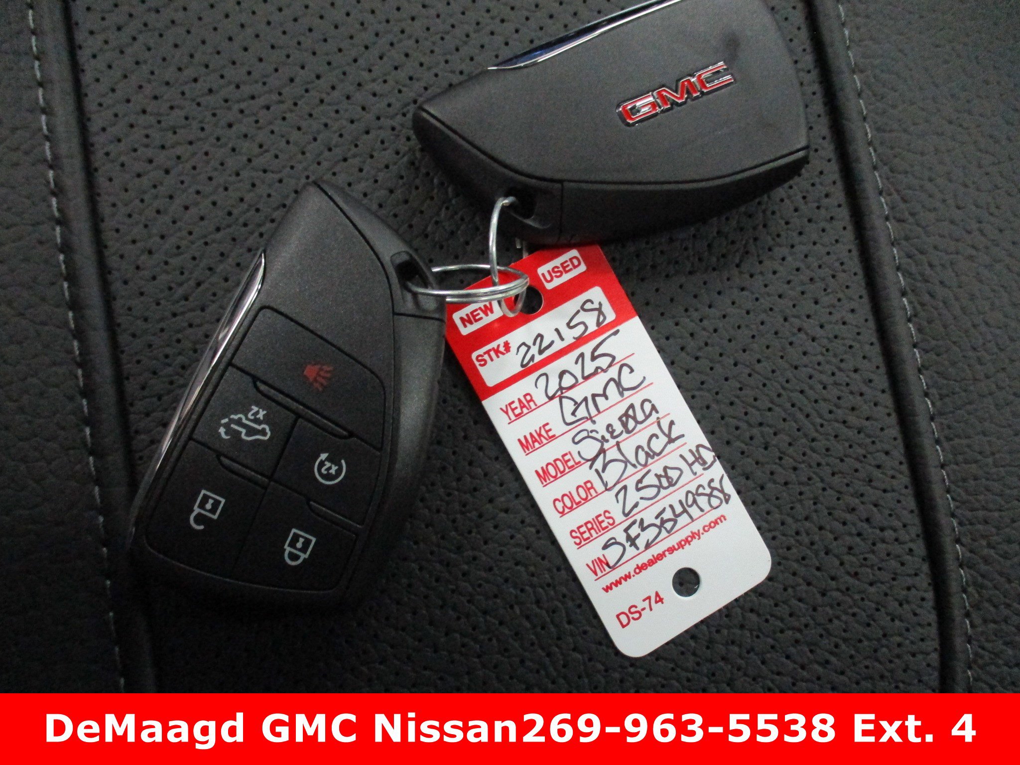 New 2025 GMC Sierra 2500 Denali w/ Technology Package image 36