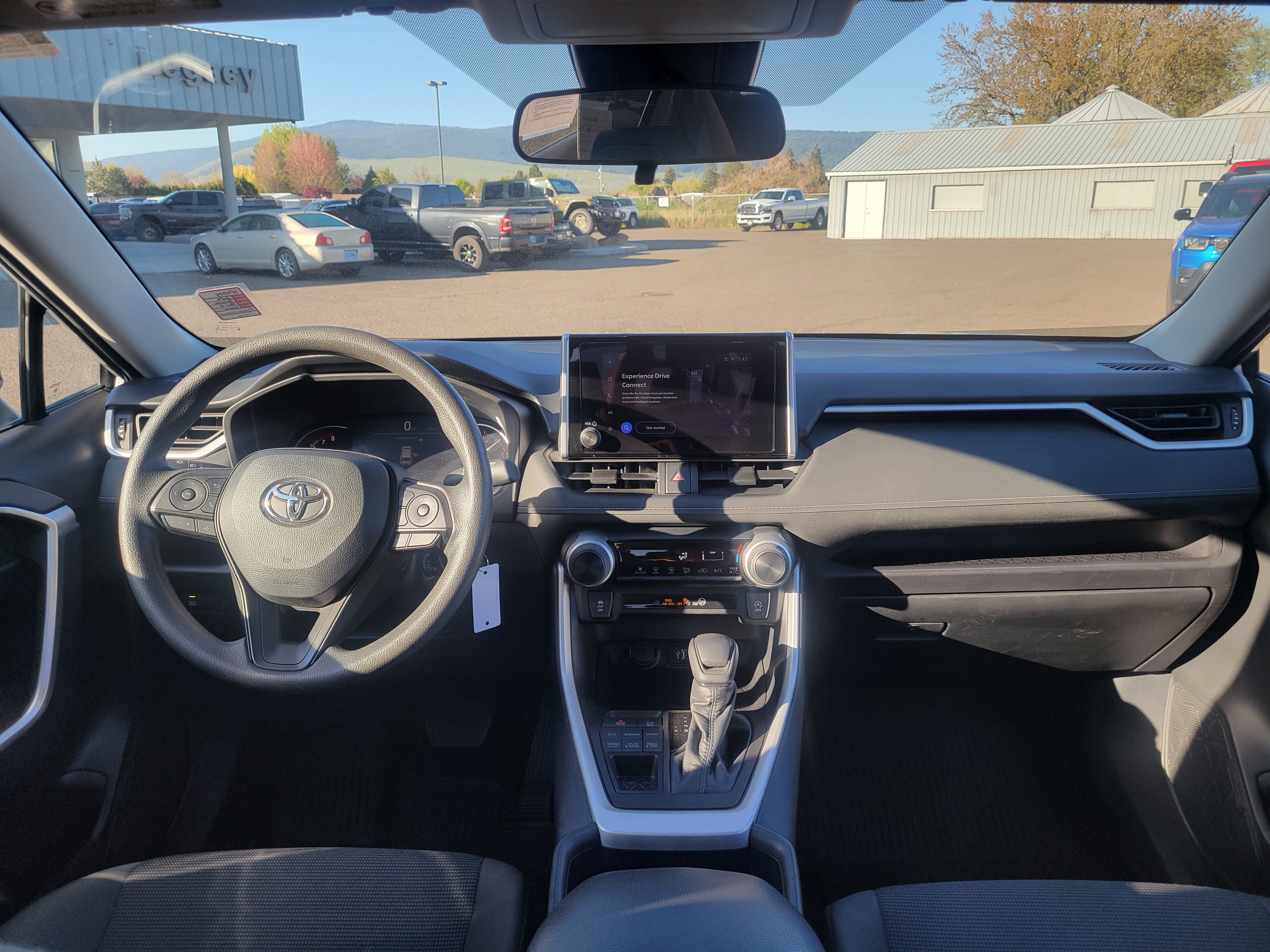 Used 2024 Toyota RAV4 LE AWD/4WD image 18