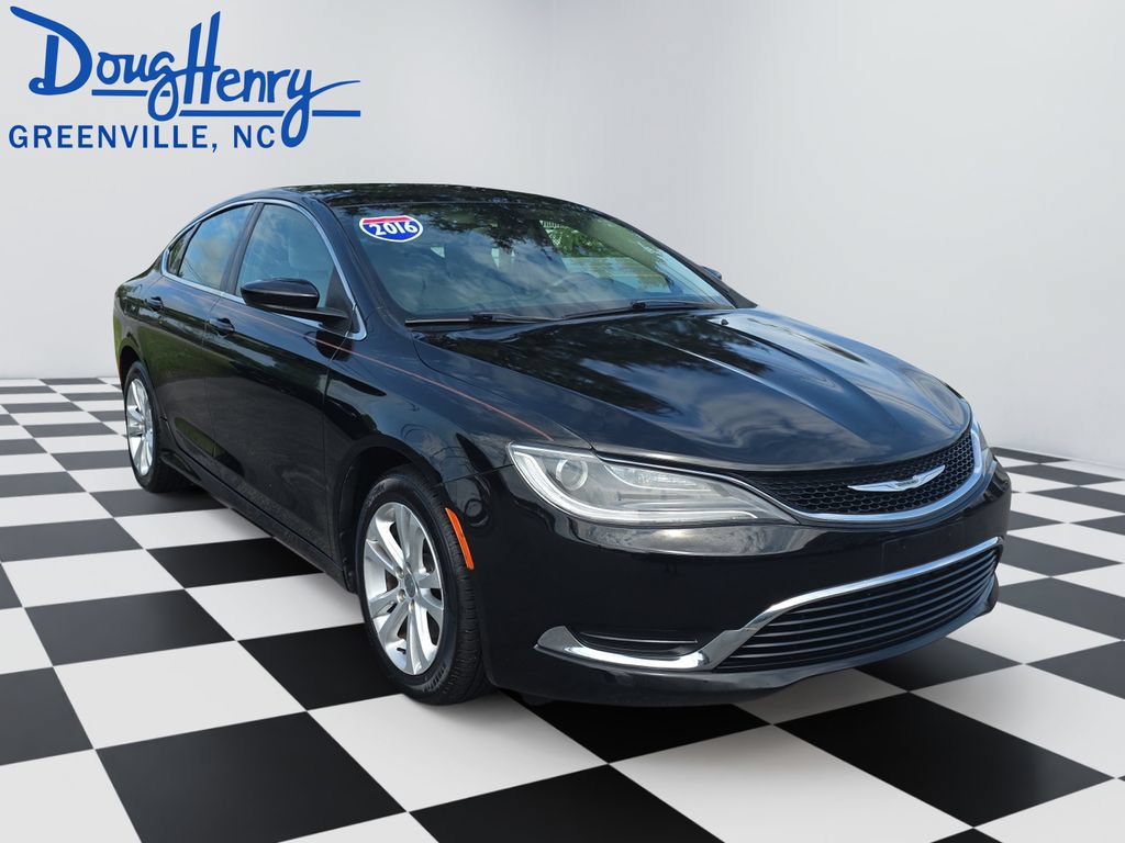 Used 2016 Chrysler 200 Limited FWD image 7