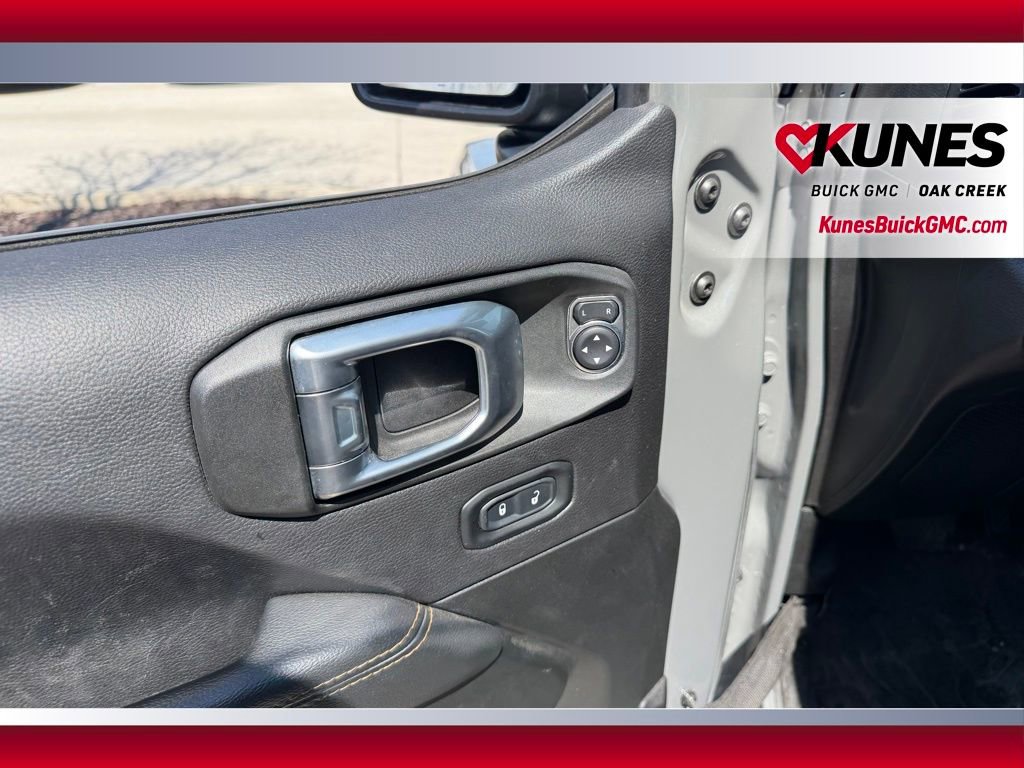 Used 2022 Jeep Wrangler Unlimited Sahara image 7