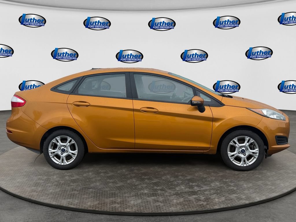 Used 2016 Ford Fiesta SE w/ Cold Weather Package FWD image 6