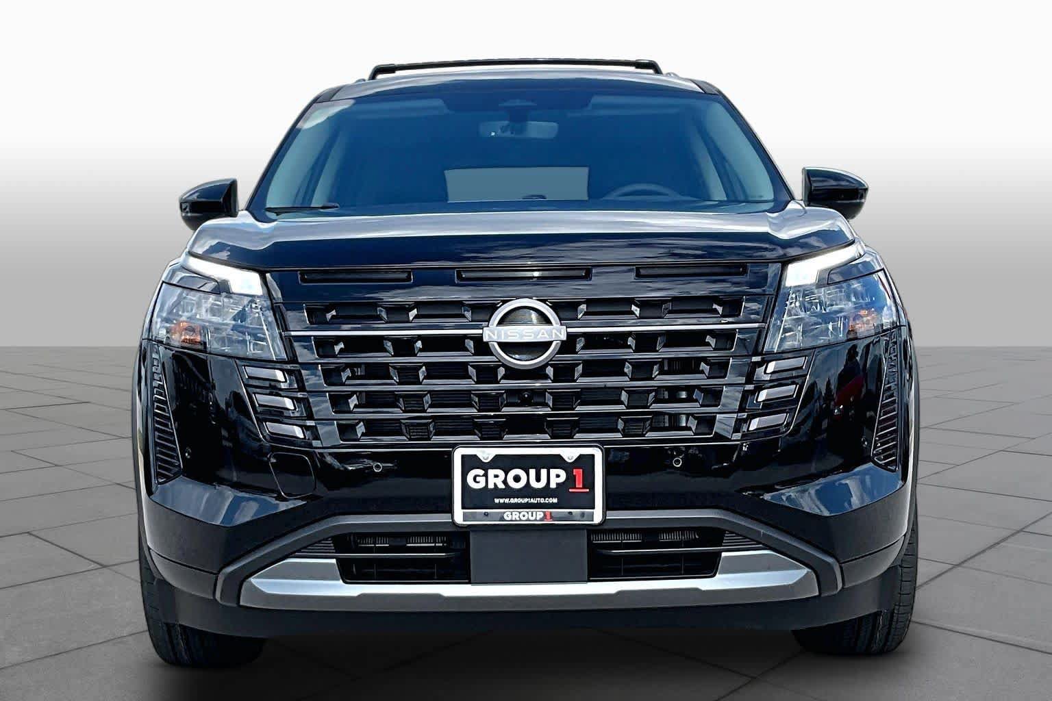New 2026 Nissan Pathfinder SL FWD image 3