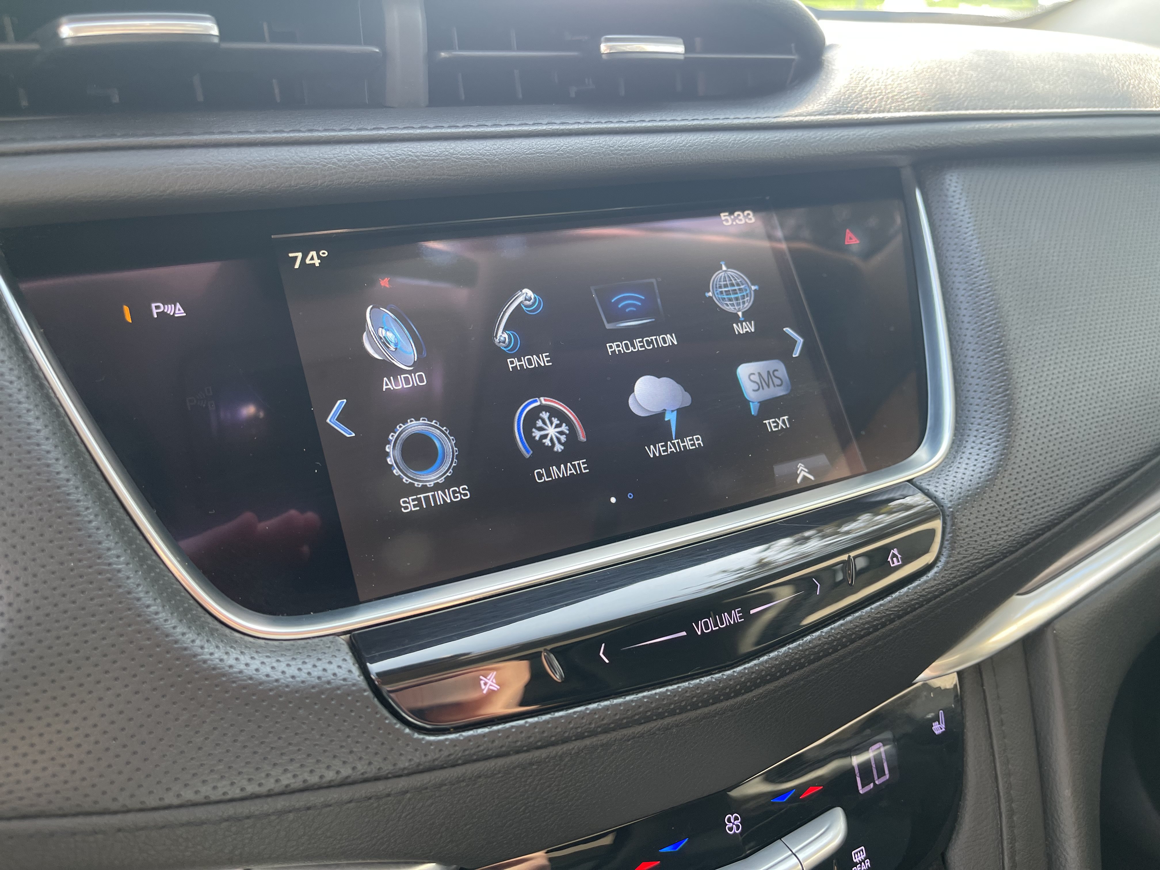 Used 2017 Cadillac XT5 Luxury w/ Driver Awareness Package AWD/4WD image 15