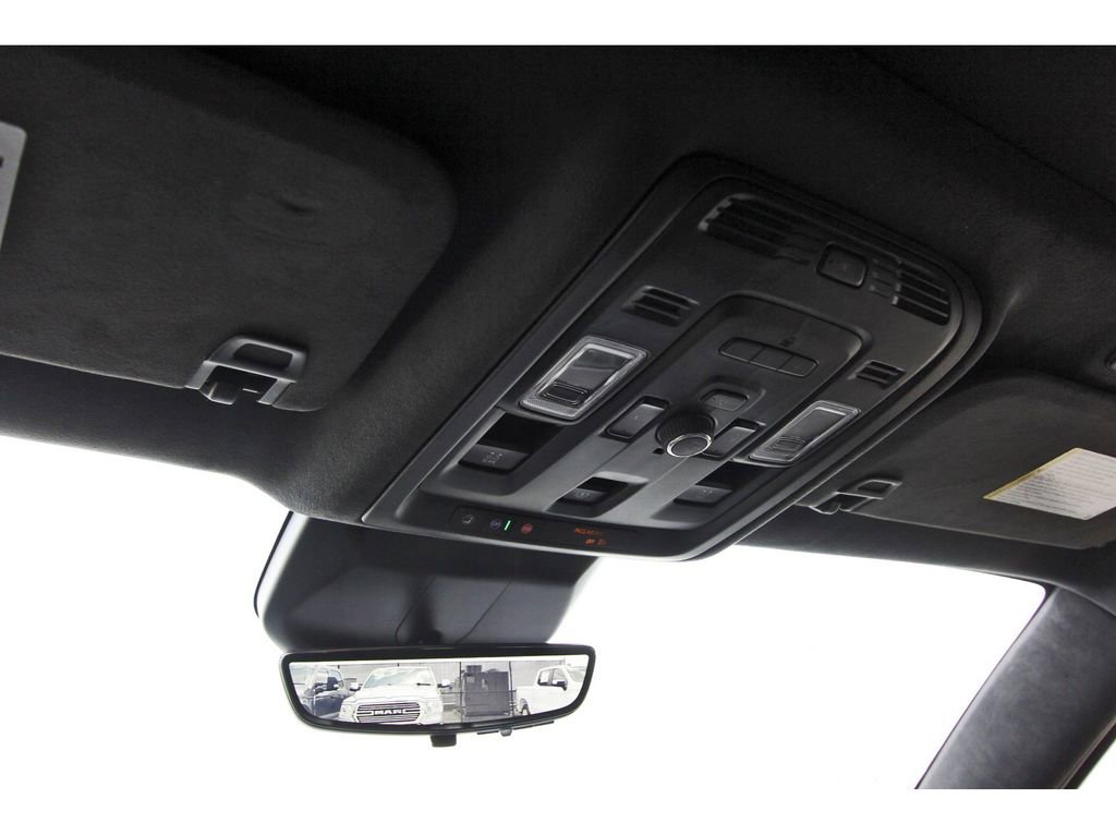 Used 2023 Cadillac Escalade Sport Platinum image 28