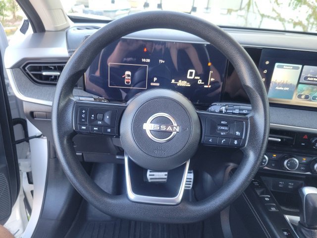 Used 2025 Nissan Kicks SV AWD/4WD image 22