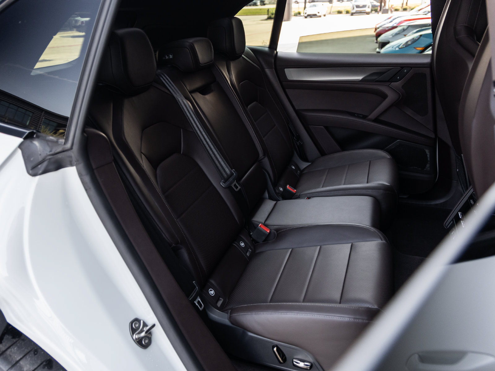 Used 2026 Porsche Cayenne Electric AWD/4WD image 40