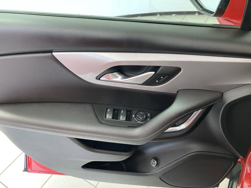 Used 2022 Chevrolet Blazer LT image 11