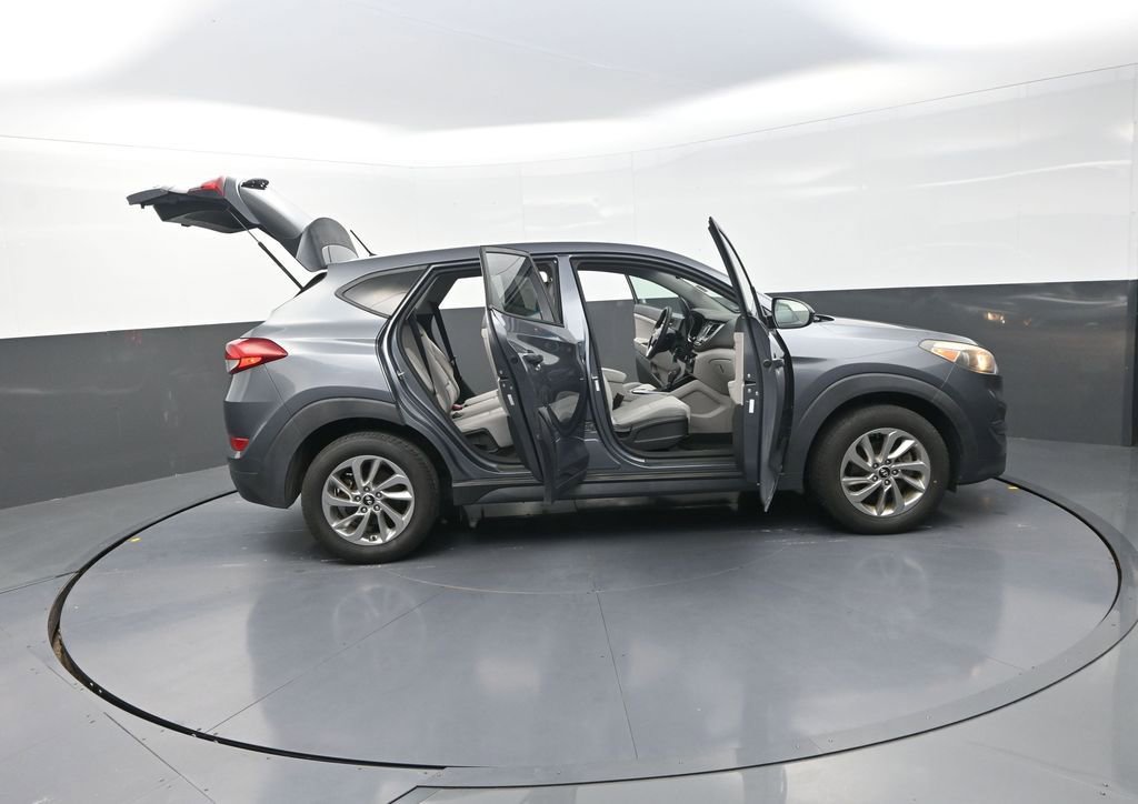 Used 2018 Hyundai Tucson SE image 38
