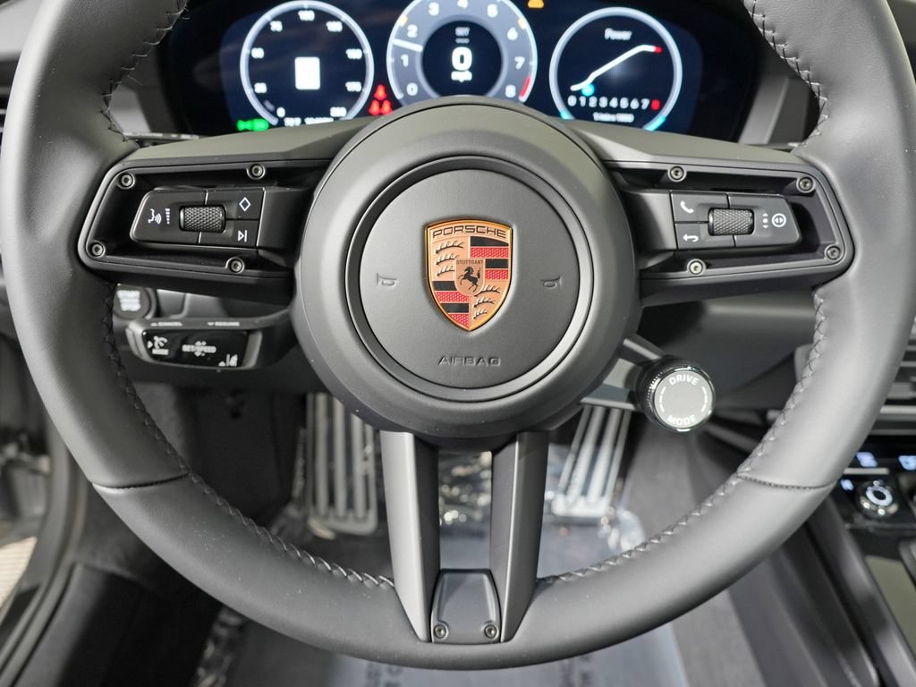 Certified 2025 Porsche 911 Carrera T RWD image 29