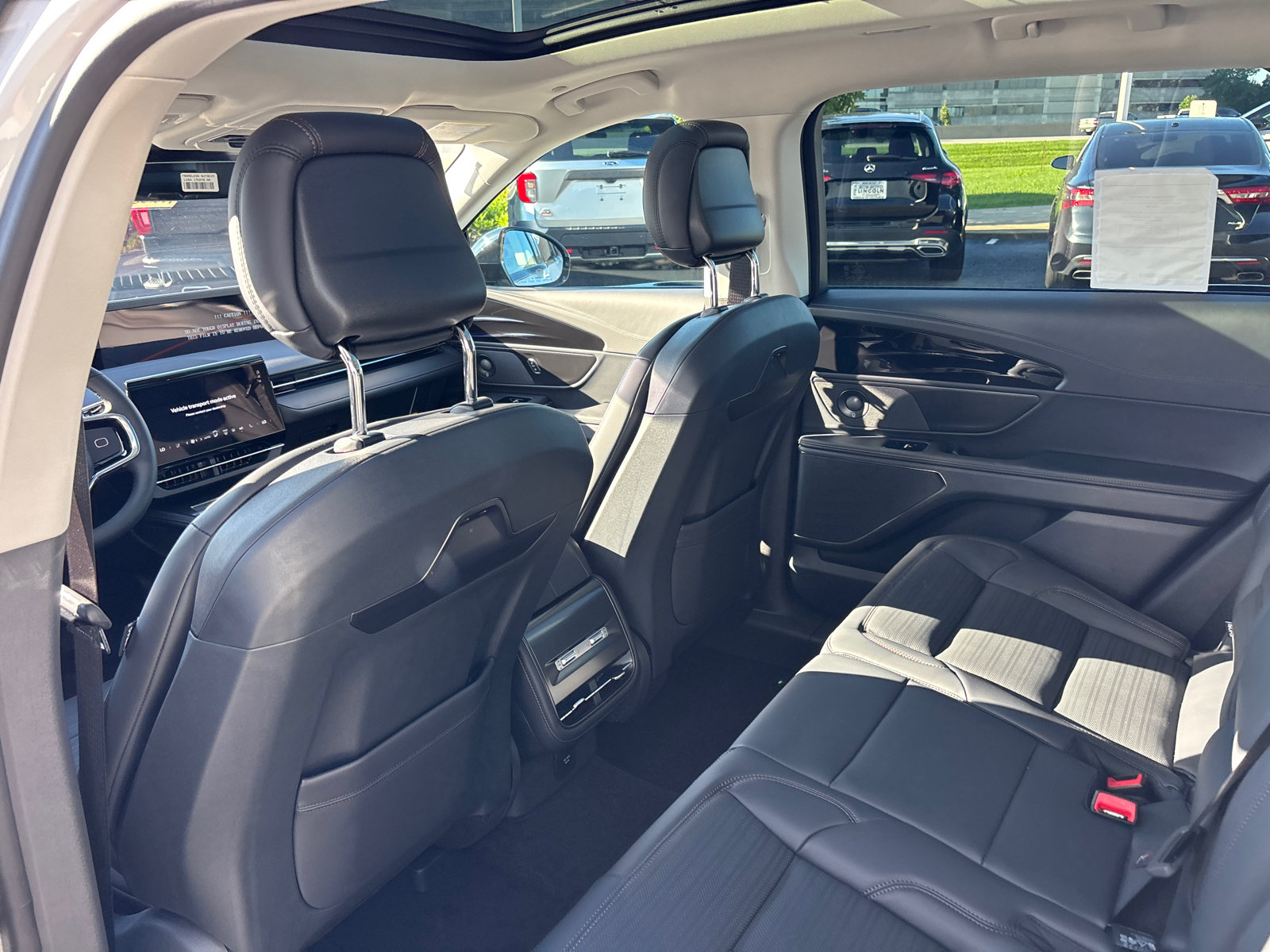 New 2026 Lincoln Nautilus Reserve w/ Jet Appearance Package AWD/4WD image 27