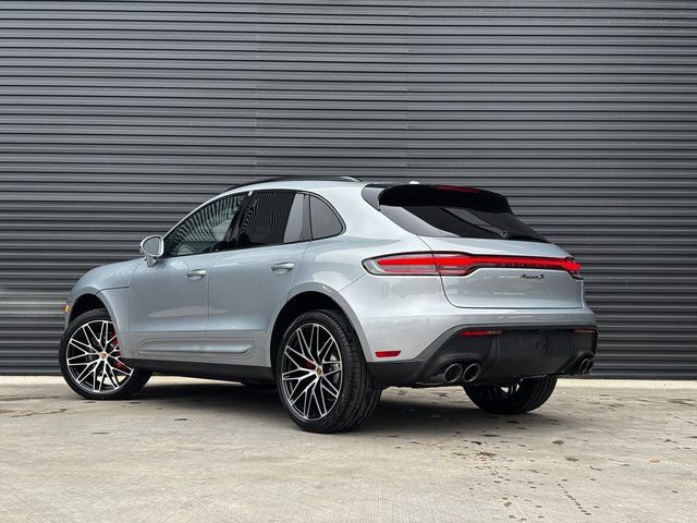 Certified 2026 Porsche Macan S AWD/4WD image 3