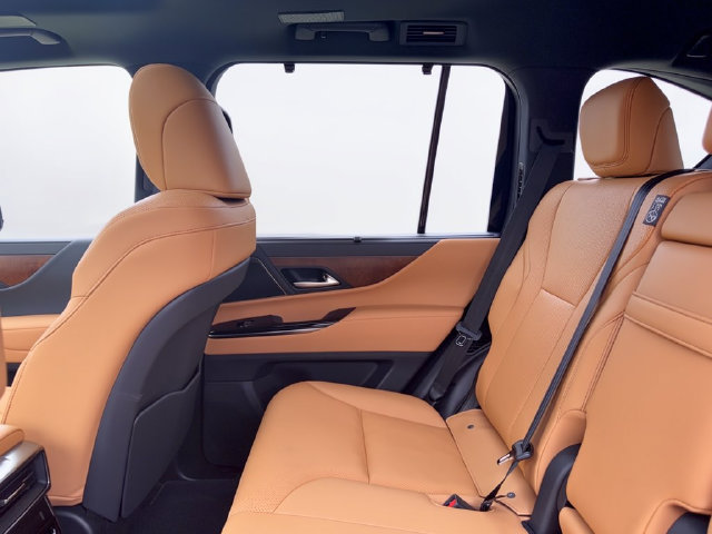 New 2026 Lexus LX 600 4WD w/ Luxury Package image 27