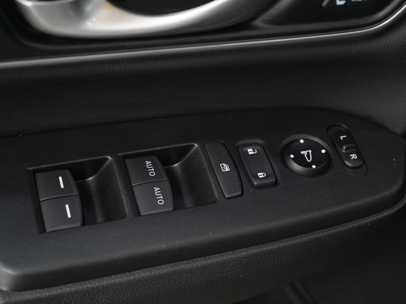 Used 2021 Honda CR-V EX-L image 21