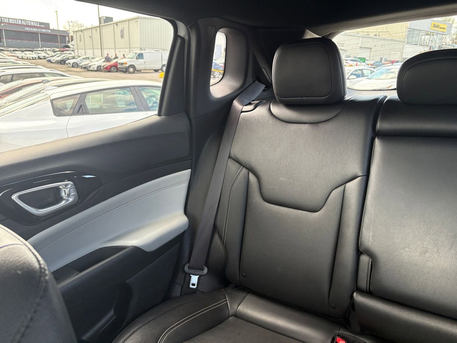 Used 2025 Jeep Compass Limited AWD/4WD image 39