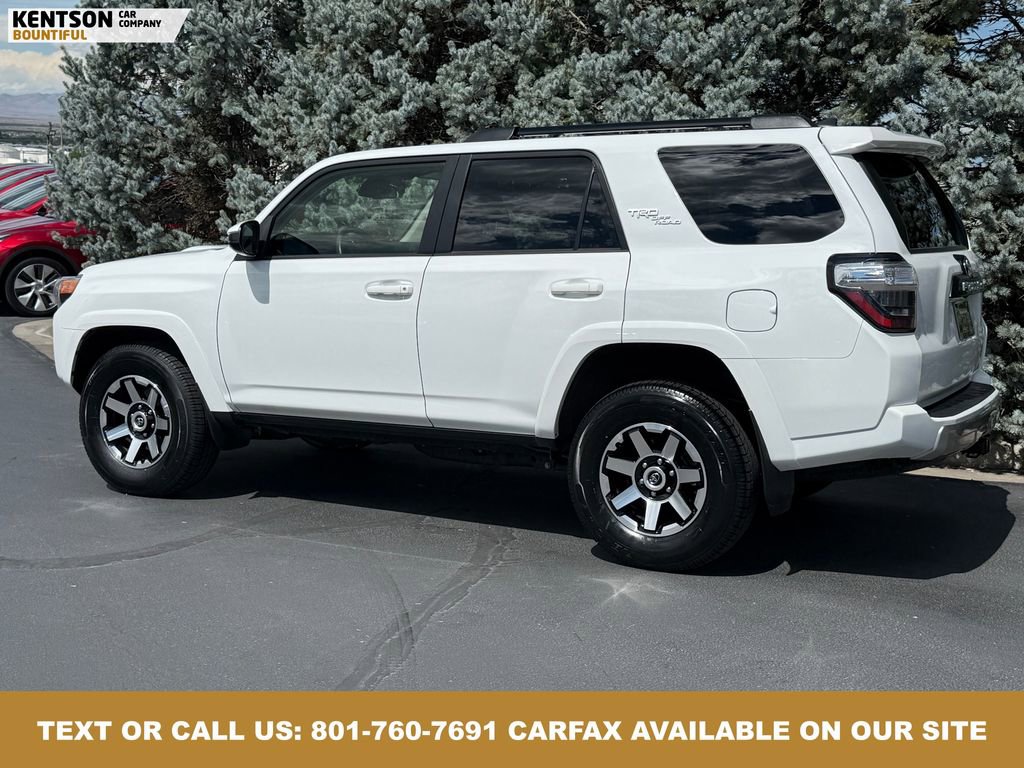 Used 2024 Toyota 4Runner TRD Off-Road image 5
