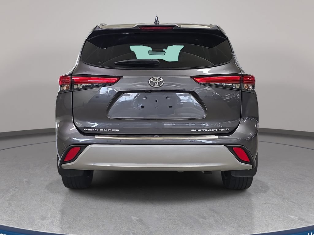 Used 2021 Toyota Highlander Platinum AWD/4WD image 8