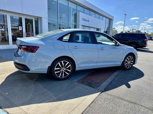 New 2026 Volkswagen Jetta SE image 7