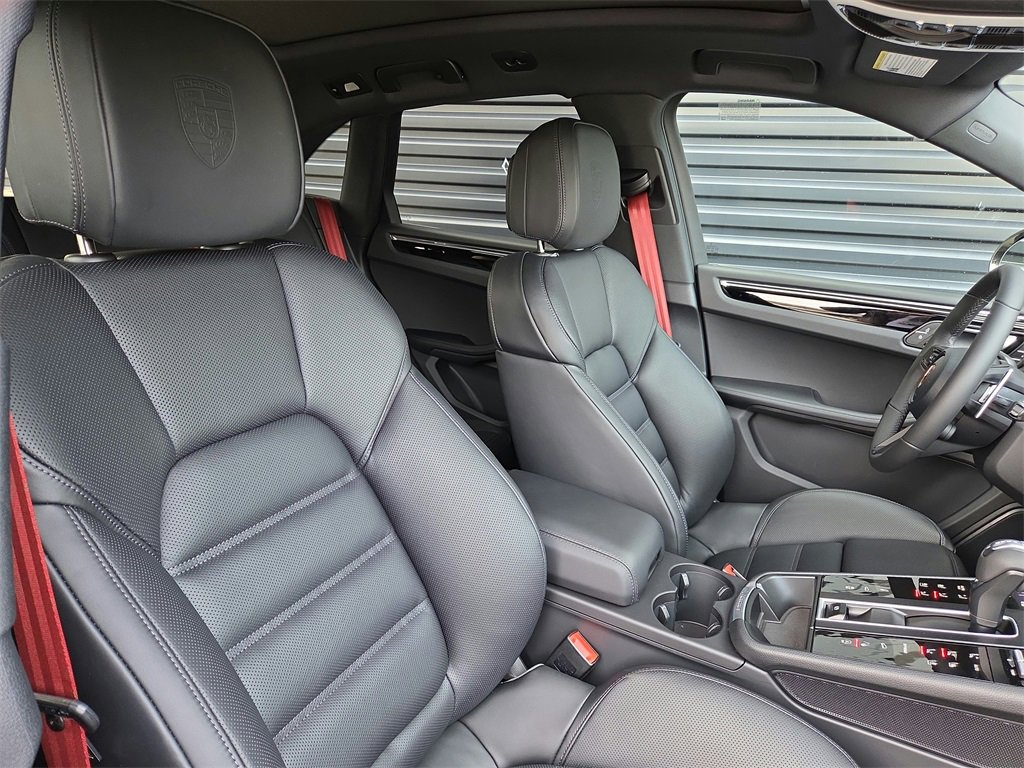 New 2026 Porsche Macan S image 19