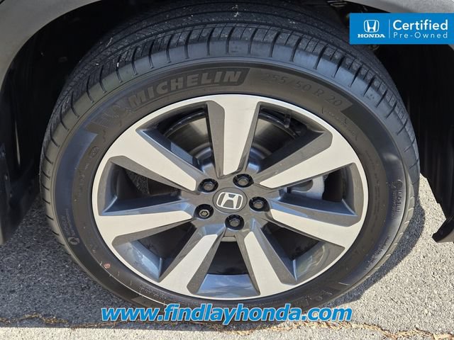 Certified 2025 Honda Pilot Touring image 13