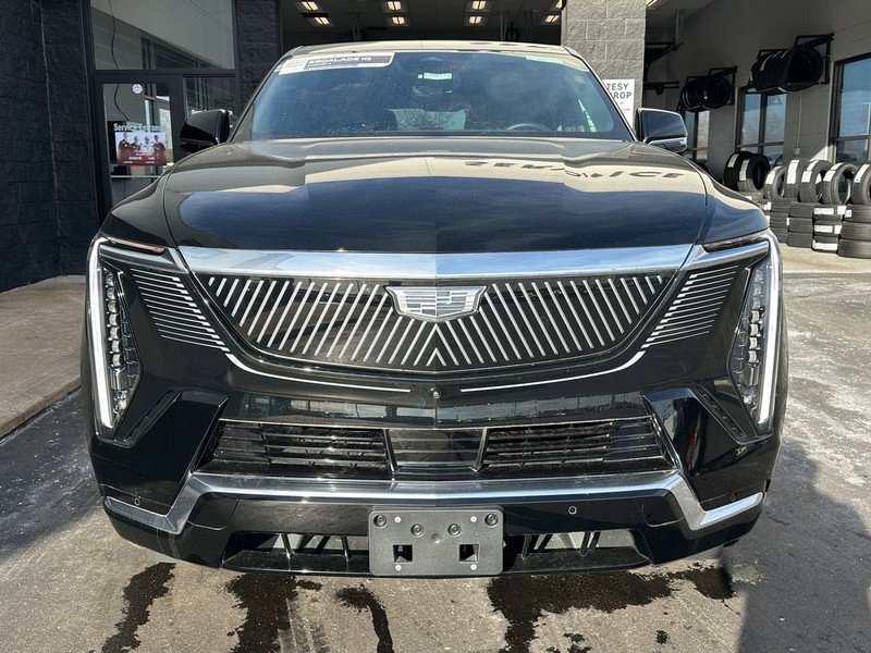 New 2025 Cadillac Escalade IQ Luxury 1 w/ Smart Trailering package image 6