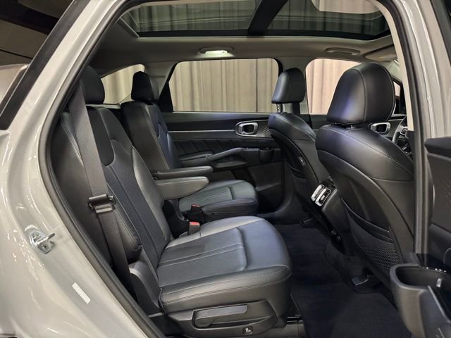 Used 2022 Kia Sorento SX FWD image 11