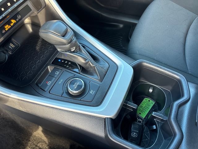Used 2025 Toyota RAV4 XLE image 25