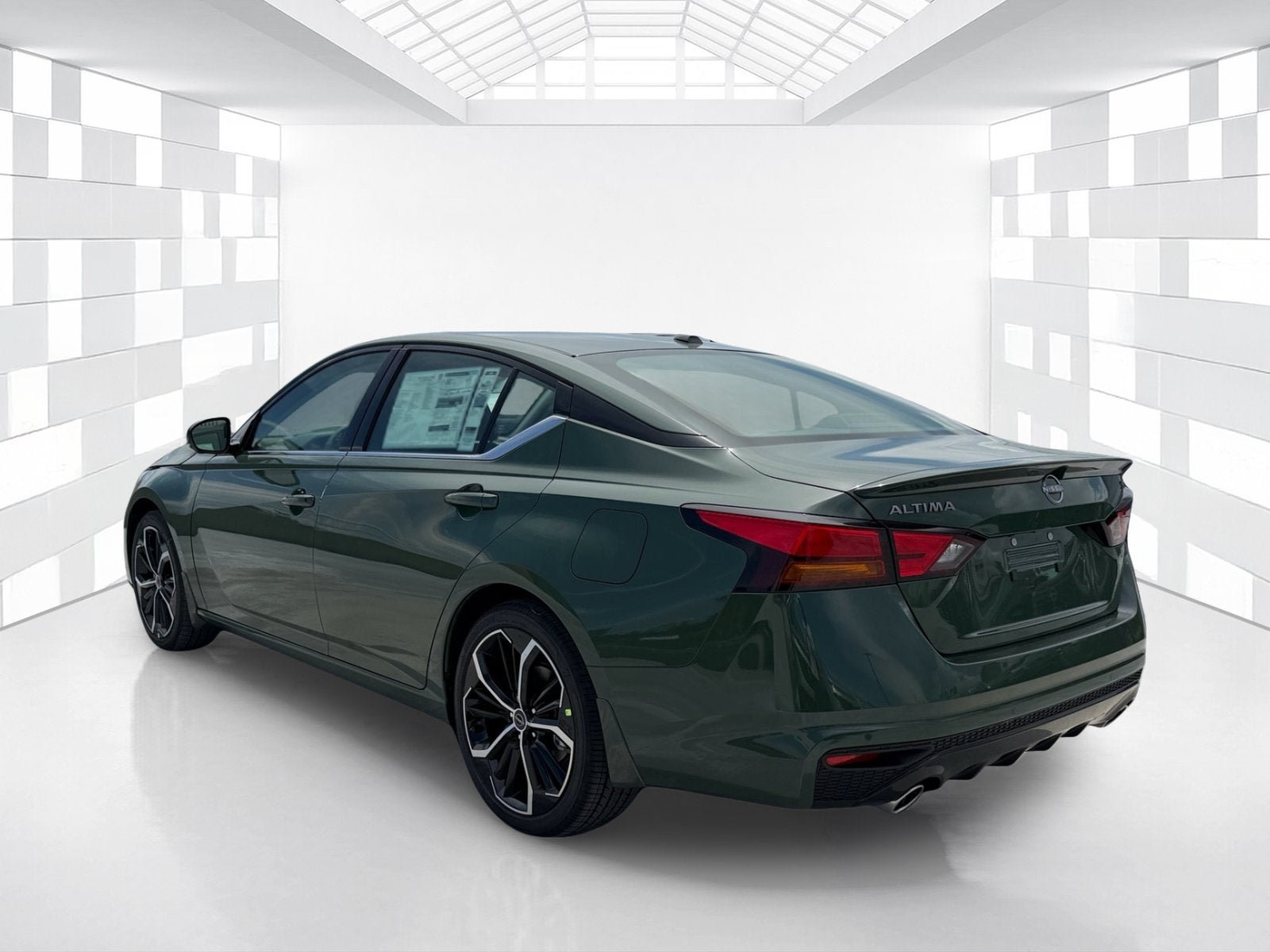 New 2026 Nissan Altima 2.5 SR FWD image 5