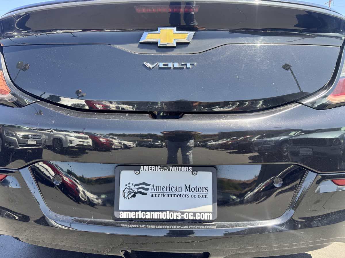 Used 2017 Chevrolet Volt Premier w/ Driver Confidence II Package FWD image 16