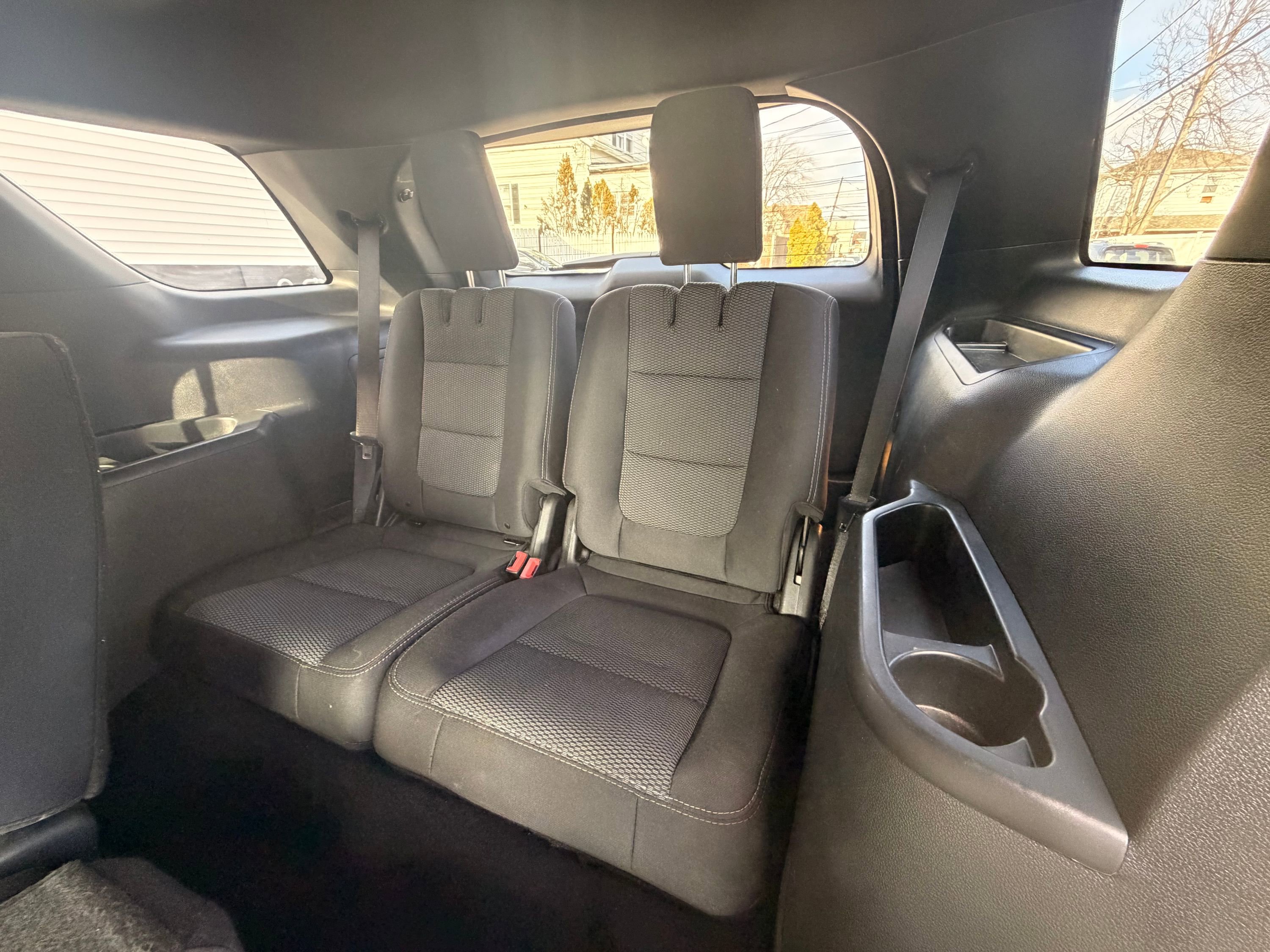 Used 2019 Ford Explorer XLT image 27